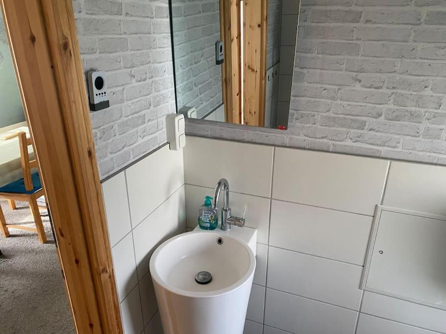 Bungalow Im Gruenen Werneuchen Ngoại thất bức ảnh